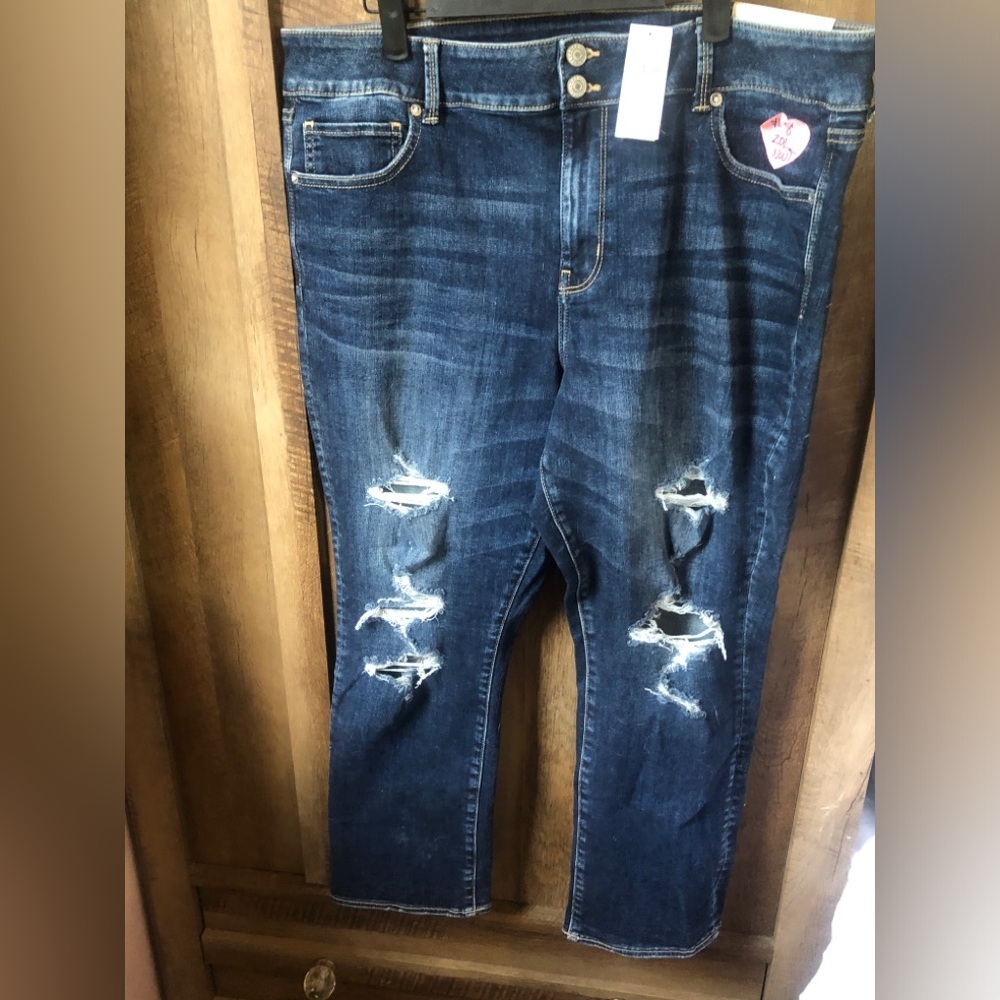 Womens AE Artist crop super stretch crop 20l